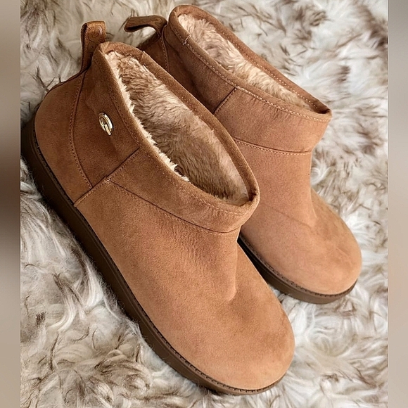 GBG Alena Women's Slip-on Ankle Boots Size 7M 🌴 Winter Boots ✌️ - Picture 2 of 7